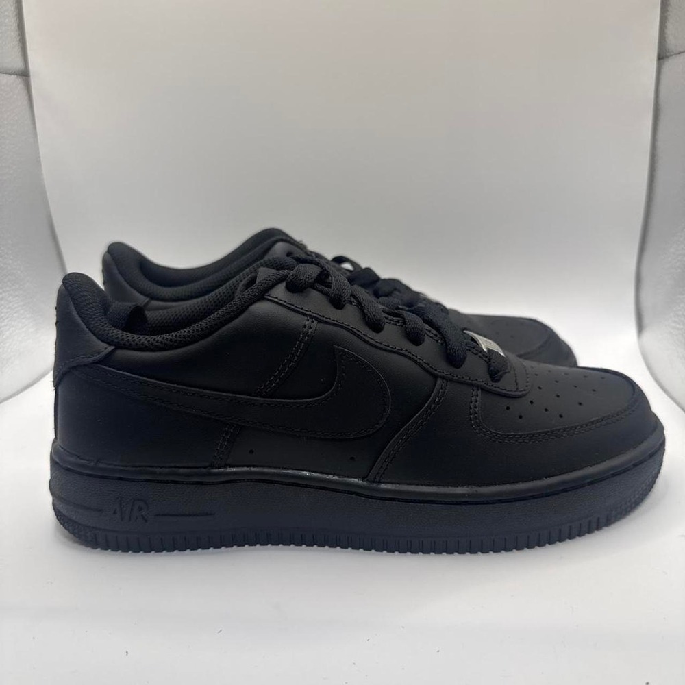 Nike Air Force 1 LE Triple Black